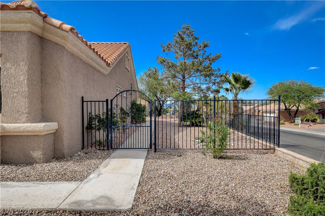 9800 Rosamond Drive Las Vegas NV 89134
