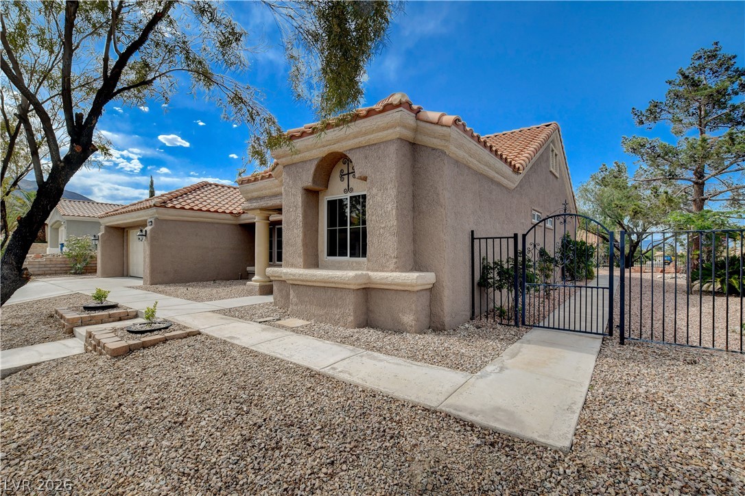 9800 Rosamond Drive Las Vegas NV 89134