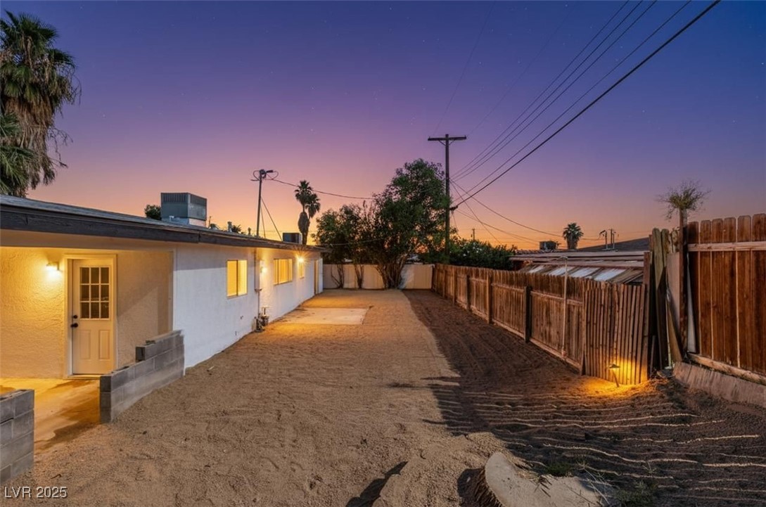 4539 Palmdale Court Las Vegas NV 89121