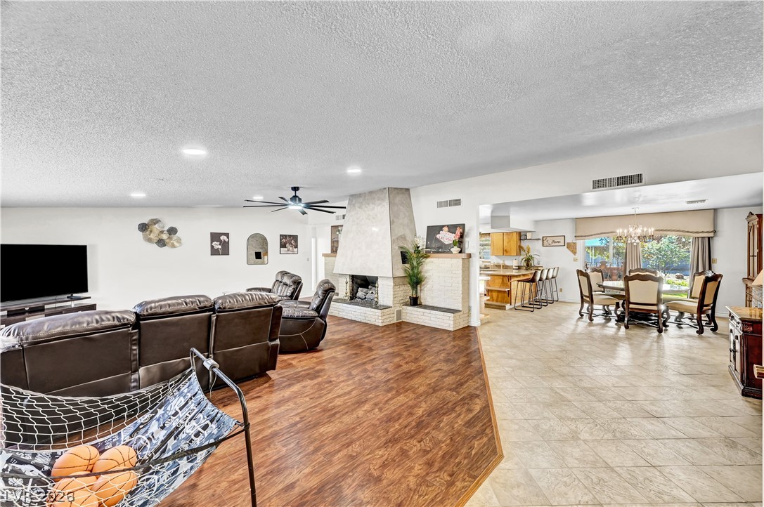5881 South Sandhill Road Las Vegas NV 89120