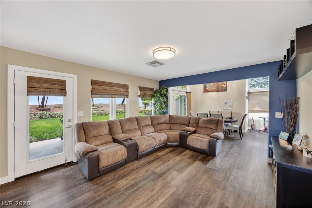 3033 Pebblestone Circle Las Vegas NV 89117