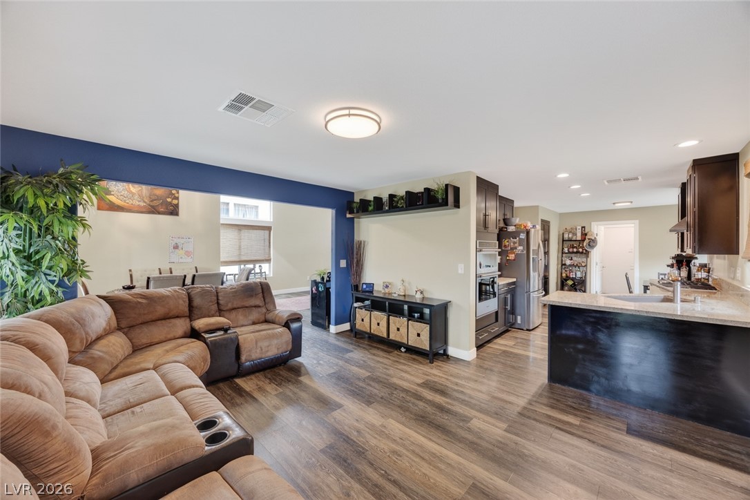 3033 Pebblestone Circle Las Vegas NV 89117