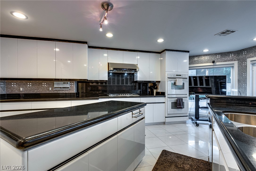 22 Sawgrass Court Las Vegas NV 89113