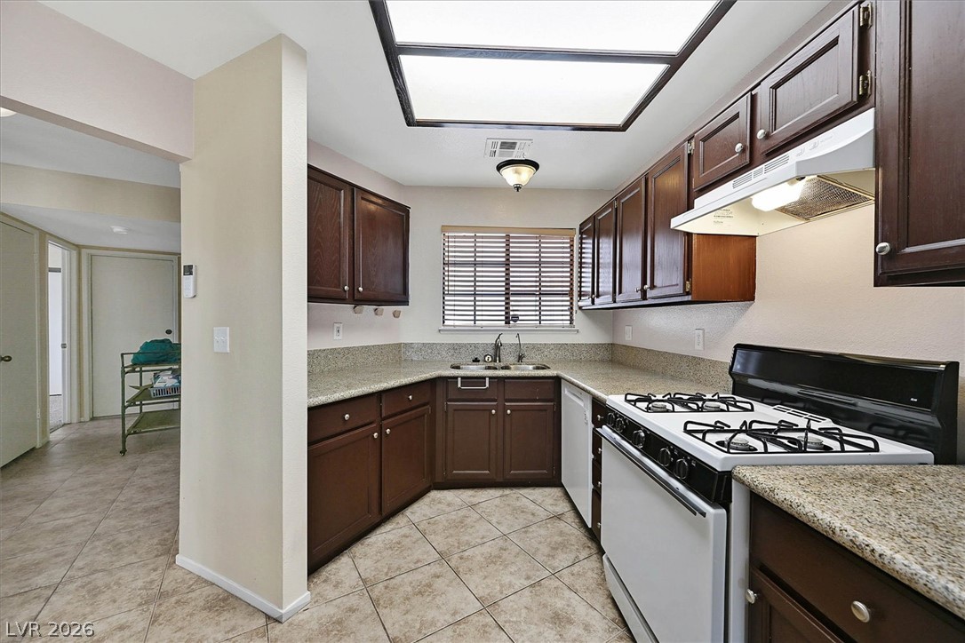 3820 Rhine Way Las Vegas NV 89108