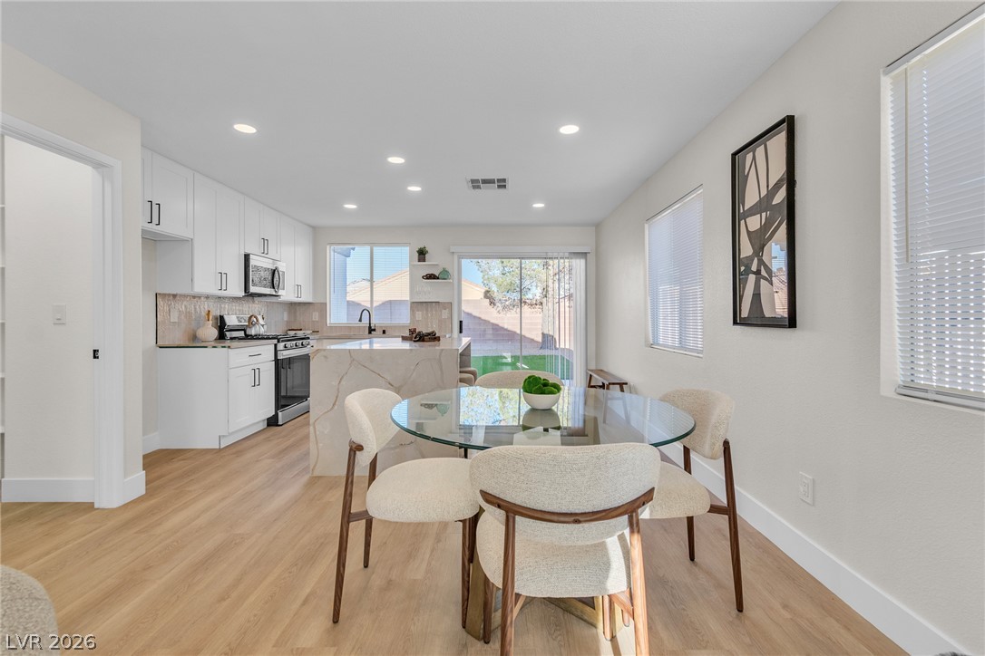 5822 Count Fleet Street Las Vegas NV 89113