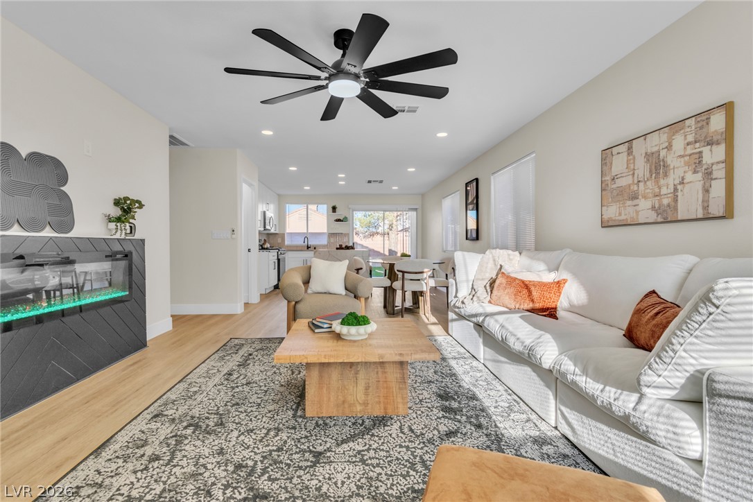 5822 Count Fleet Street Las Vegas NV 89113