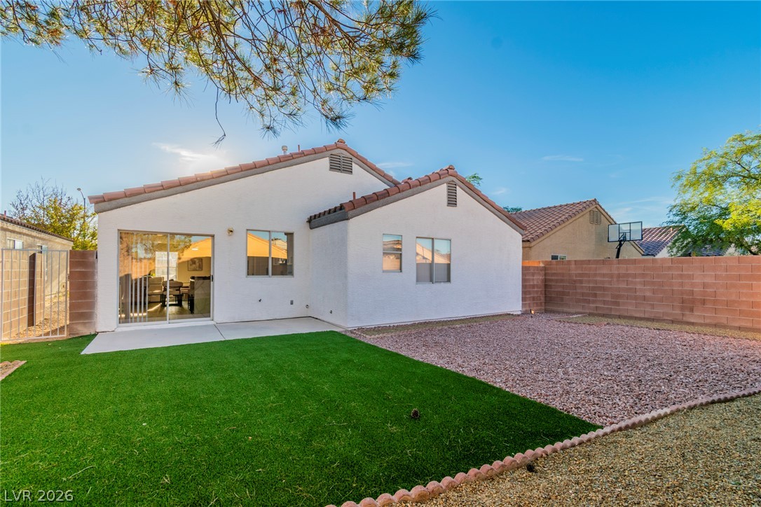 5822 Count Fleet Street Las Vegas NV 89113