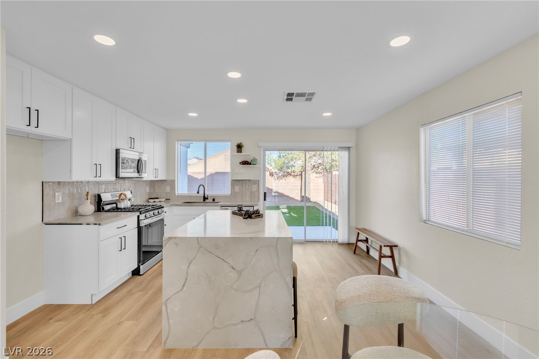 5822 Count Fleet Street Las Vegas NV 89113