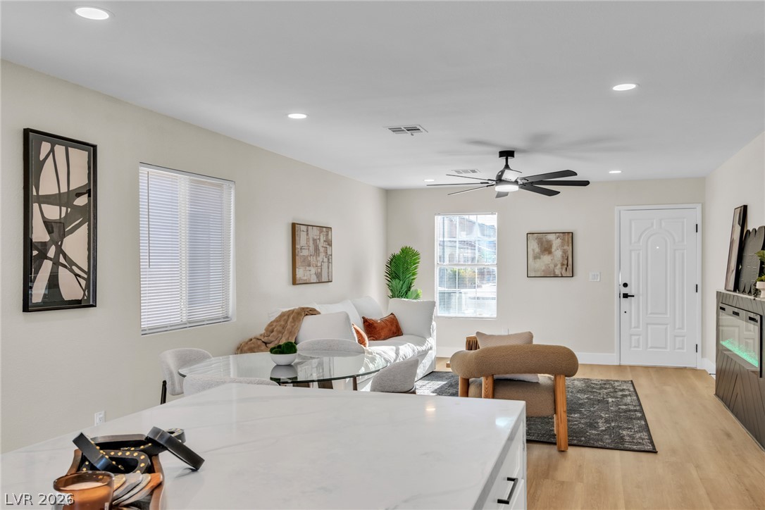 5822 Count Fleet Street Las Vegas NV 89113