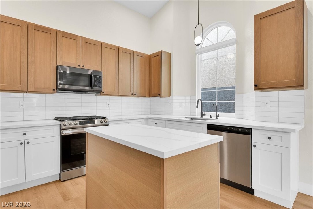 2405 Alpine Meadows Avenue Henderson NV 89074