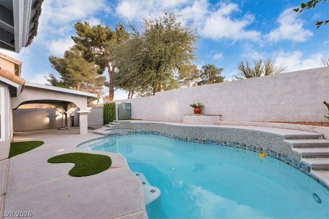2405 Alpine Meadows Avenue Henderson NV 89074
