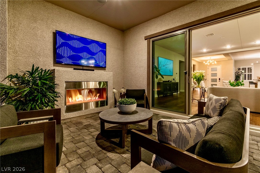 4660 Blushing Dawn Avenue Las Vegas NV 89118