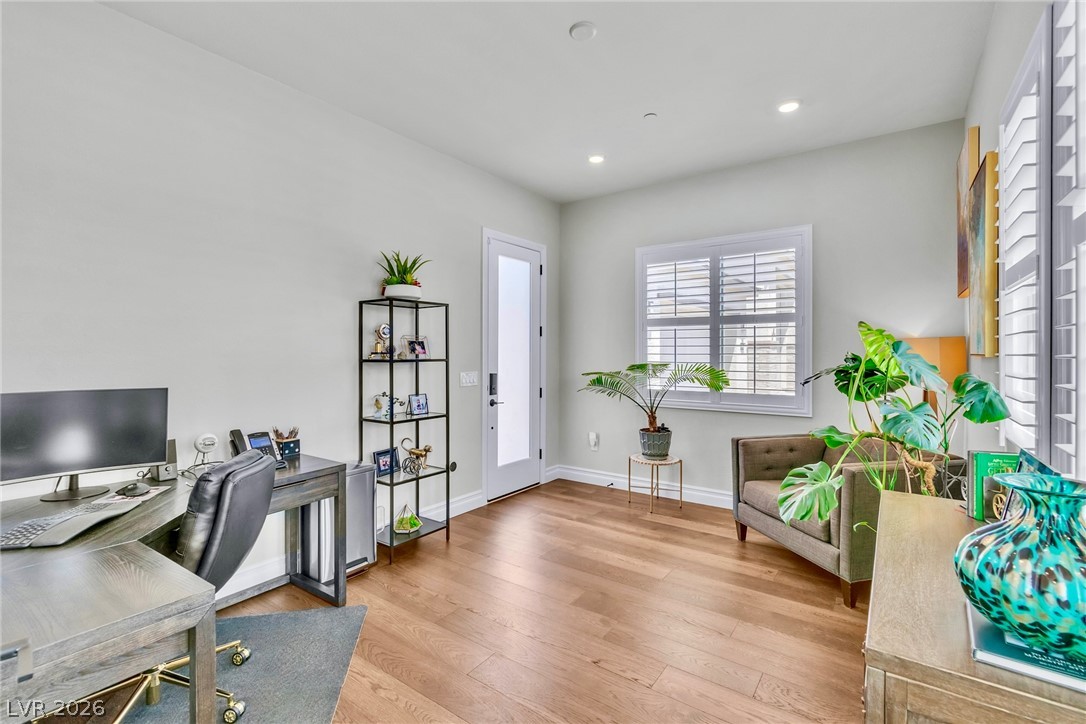 4660 Blushing Dawn Avenue Las Vegas NV 89118