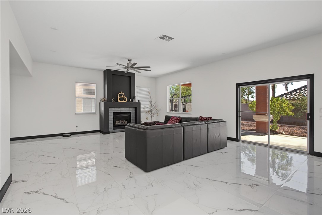 5560 Kings Row Court Las Vegas NV 89148