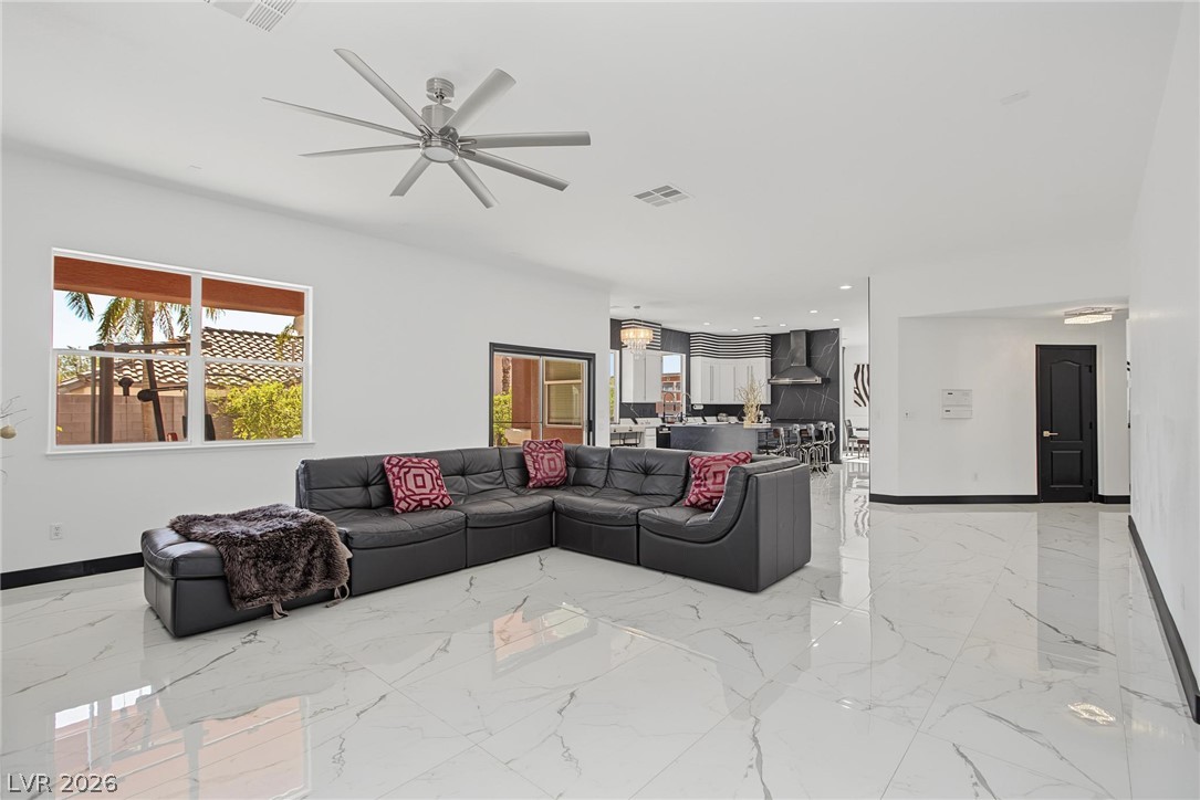 5560 Kings Row Court Las Vegas NV 89148