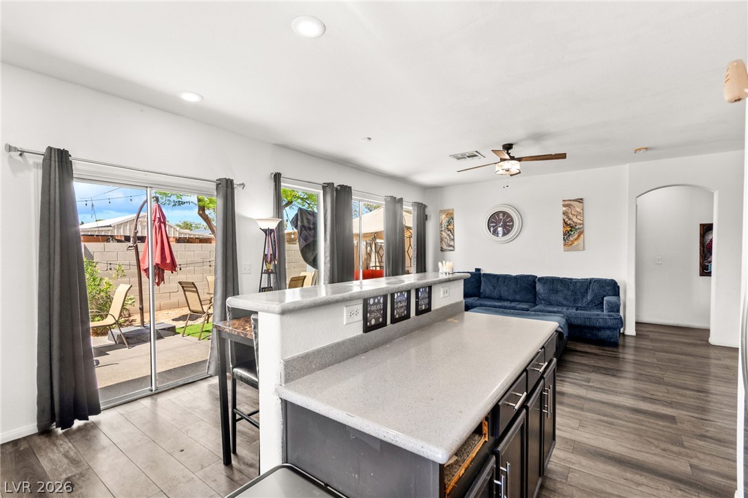 2142 Seattle Shore Street Las Vegas NV 89115