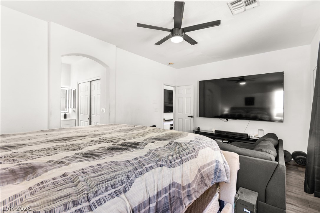 2142 Seattle Shore Street Las Vegas NV 89115