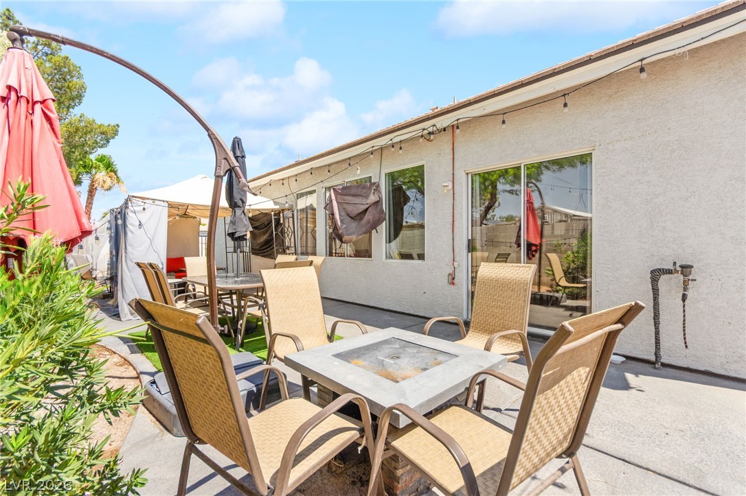 2142 Seattle Shore Street Las Vegas NV 89115