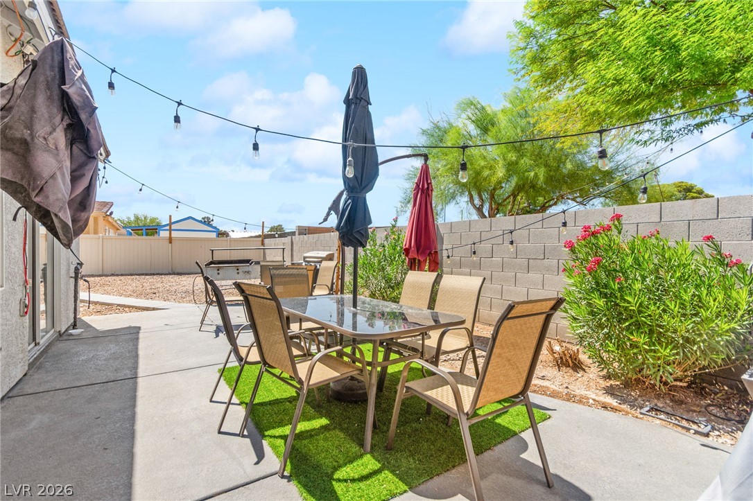 2142 Seattle Shore Street Las Vegas NV 89115