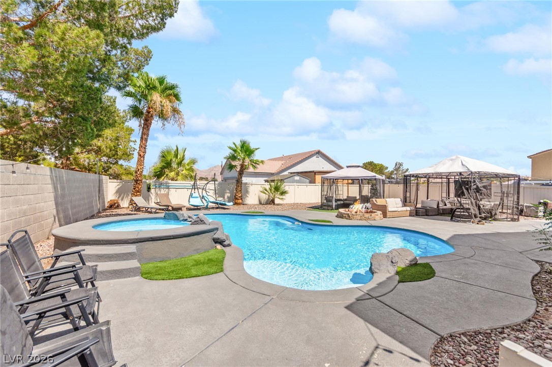 2142 Seattle Shore Street Las Vegas NV 89115
