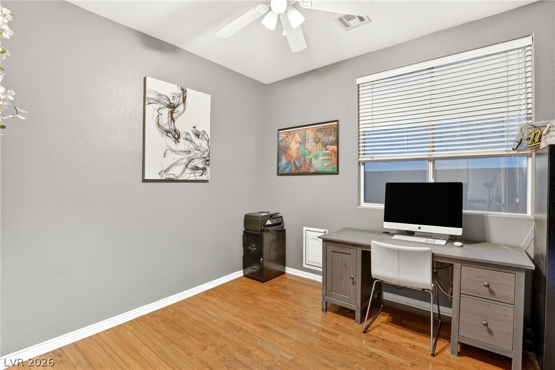 9539 Windborne Avenue Las Vegas NV 89147
