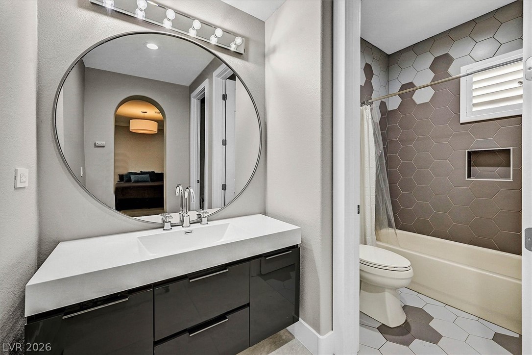 11828 Waterford Castle Court Las Vegas NV 89141