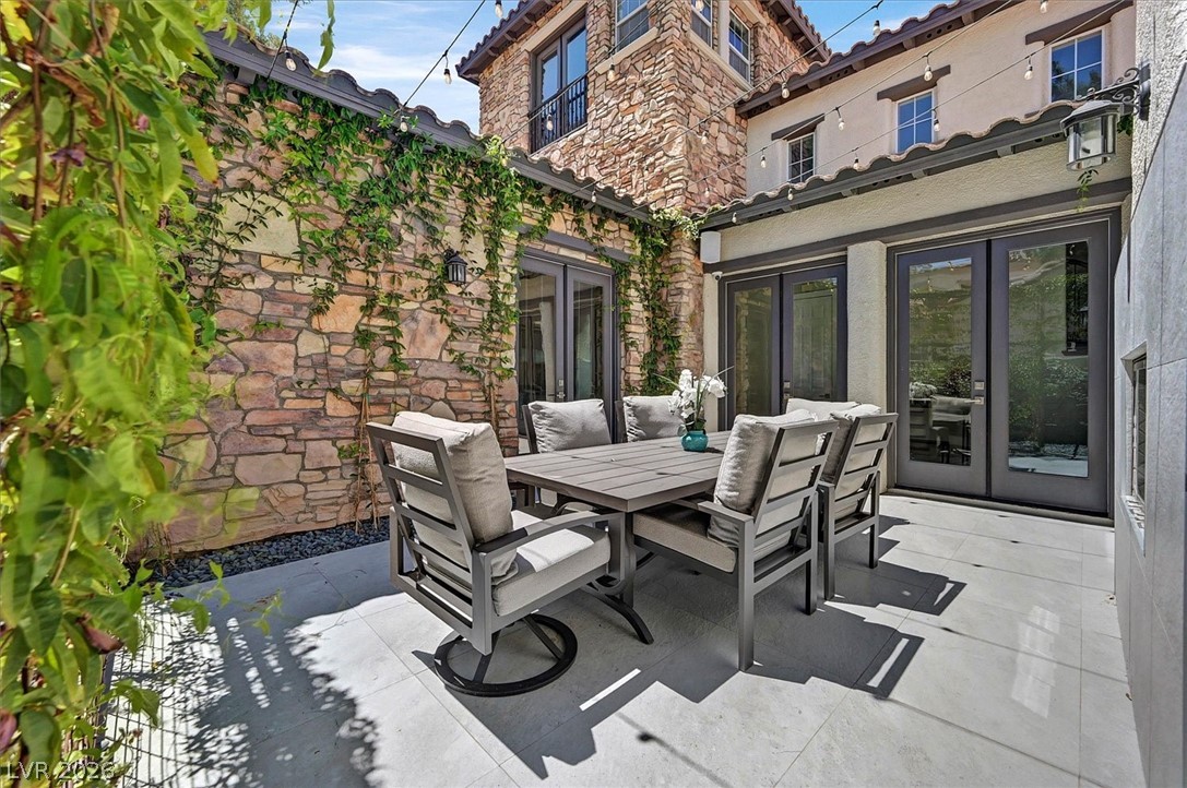 11828 Waterford Castle Court Las Vegas NV 89141