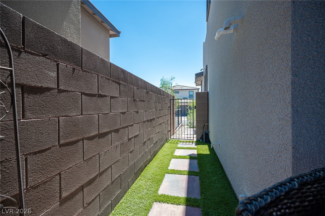 11692 Emerald Lake Avenue Las Vegas NV 89138