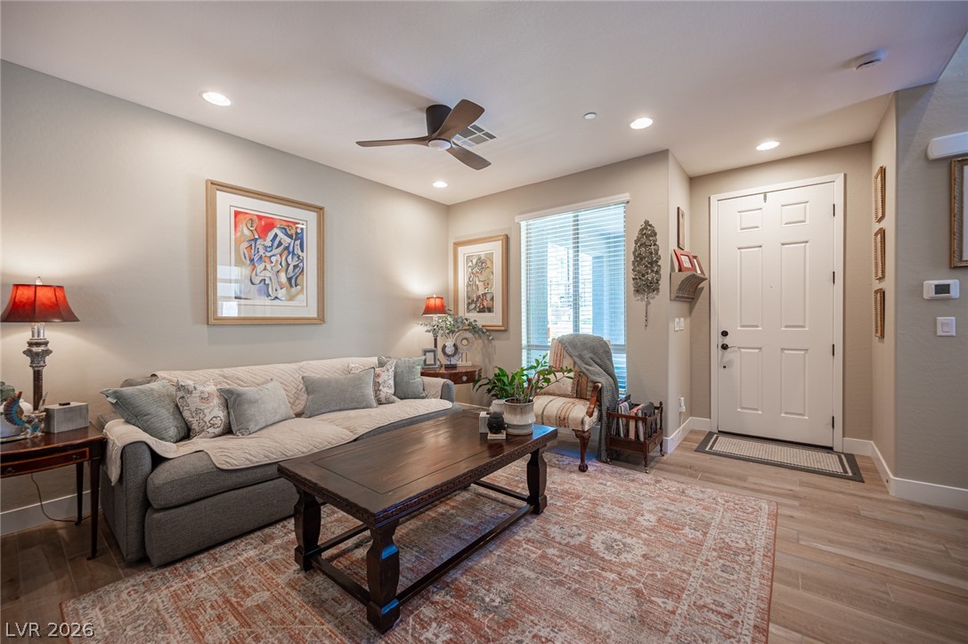 11692 Emerald Lake Avenue Las Vegas NV 89138