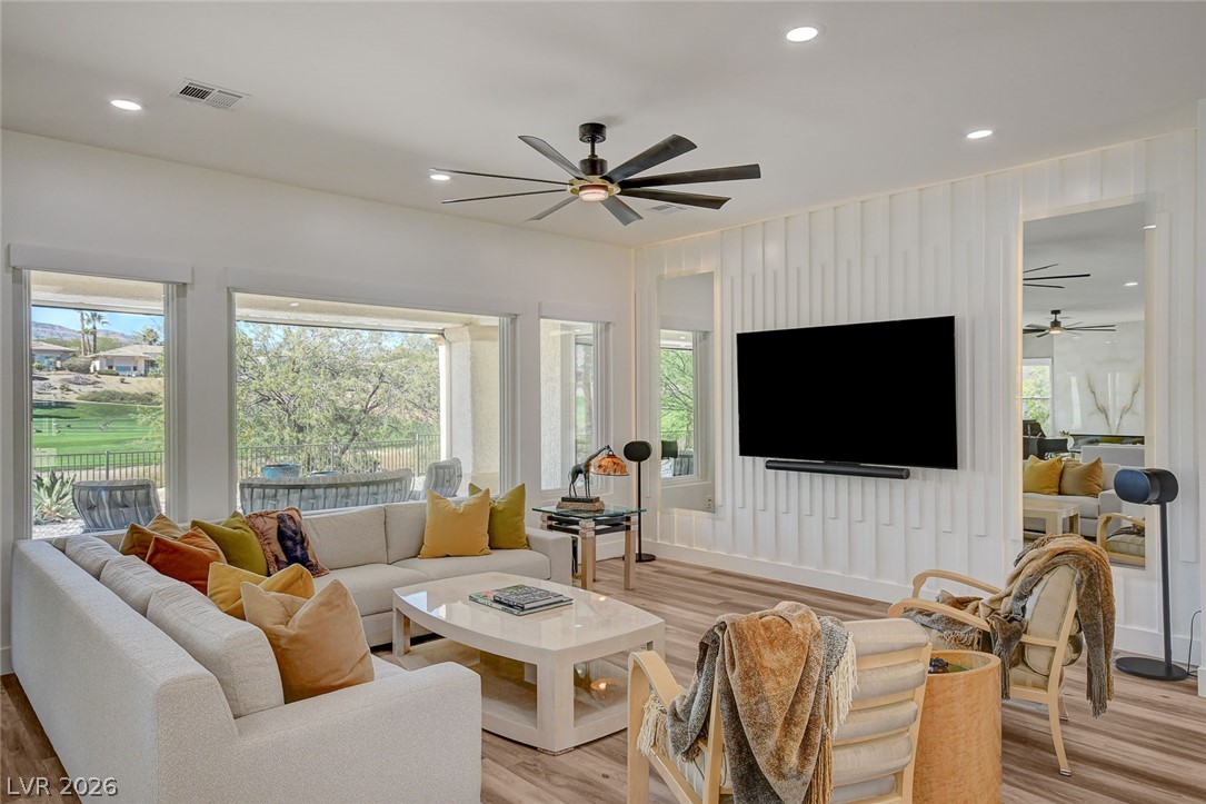5043 Pensier Street Las Vegas NV 89135