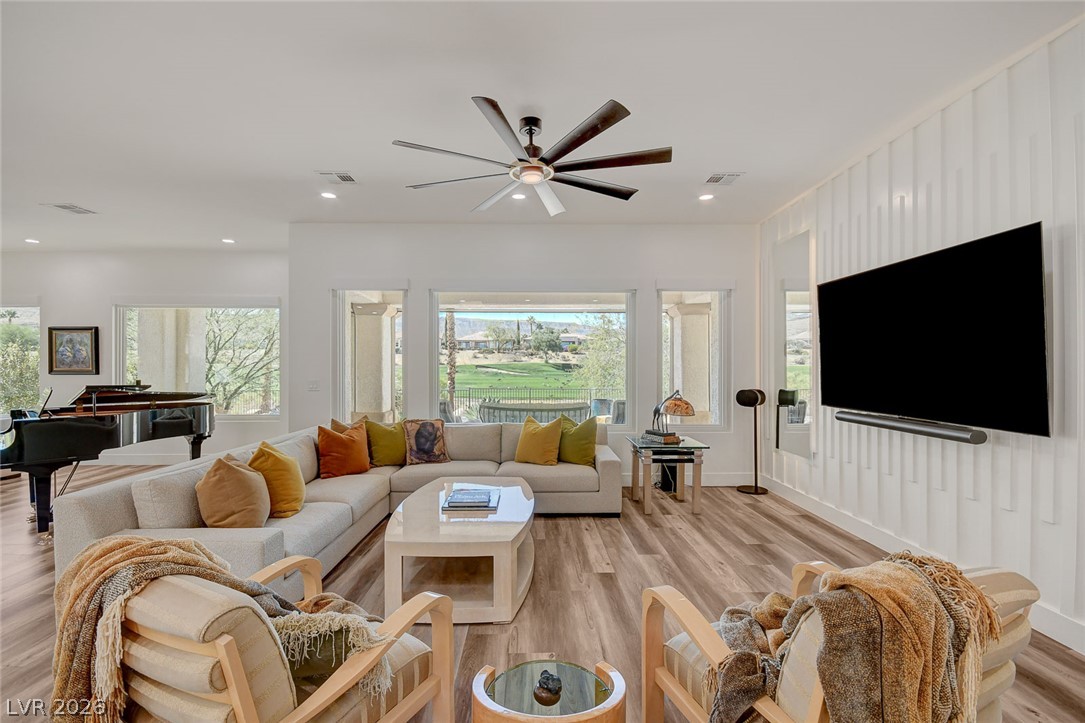 5043 Pensier Street Las Vegas NV 89135