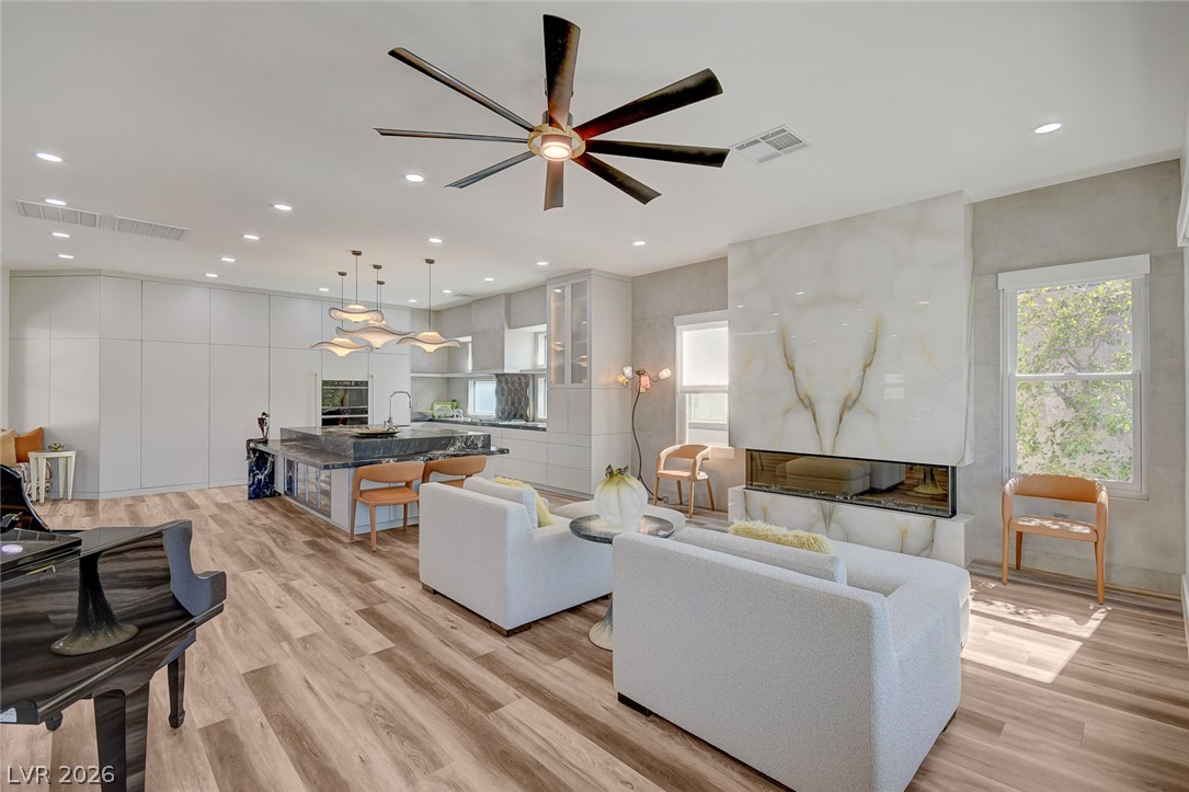 5043 Pensier Street Las Vegas NV 89135