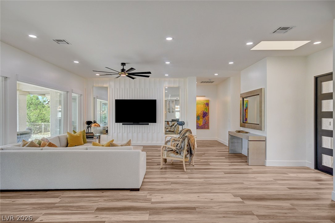 5043 Pensier Street Las Vegas NV 89135