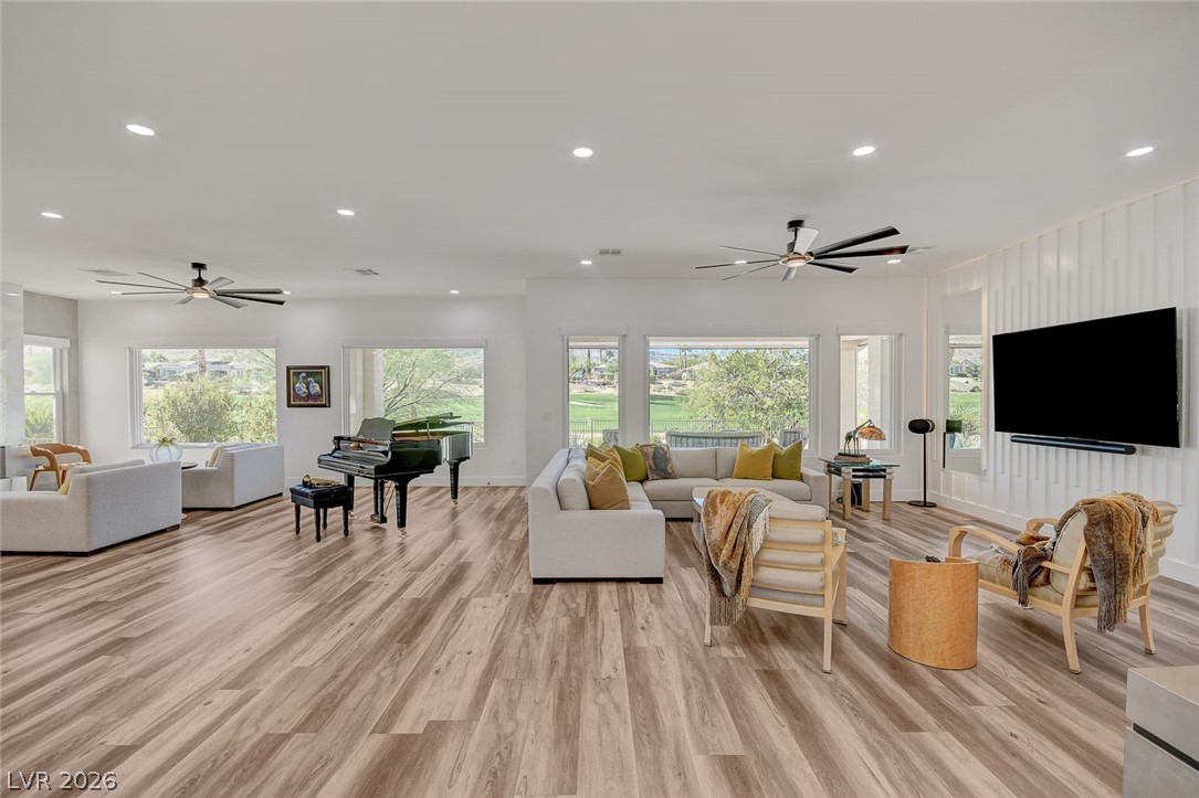 5043 Pensier Street Las Vegas NV 89135