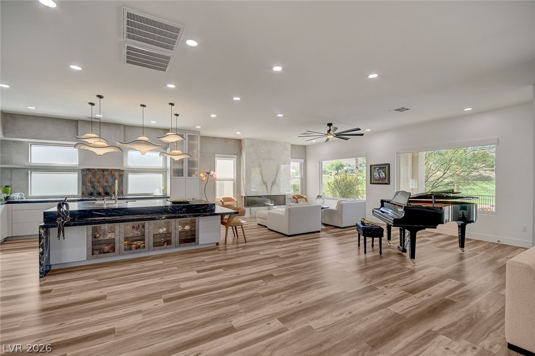 5043 Pensier Street Las Vegas NV 89135