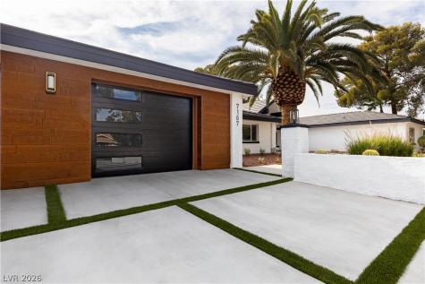 7167 La Puebla Street Las Vegas NV 89120