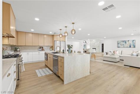 7167 La Puebla Street Las Vegas NV 89120