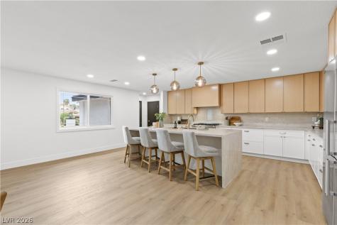 7167 La Puebla Street Las Vegas NV 89120