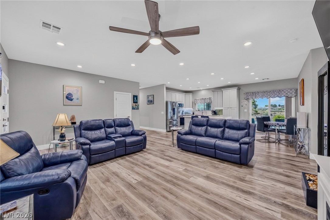 91 Comstock Street Pahrump NV 89048