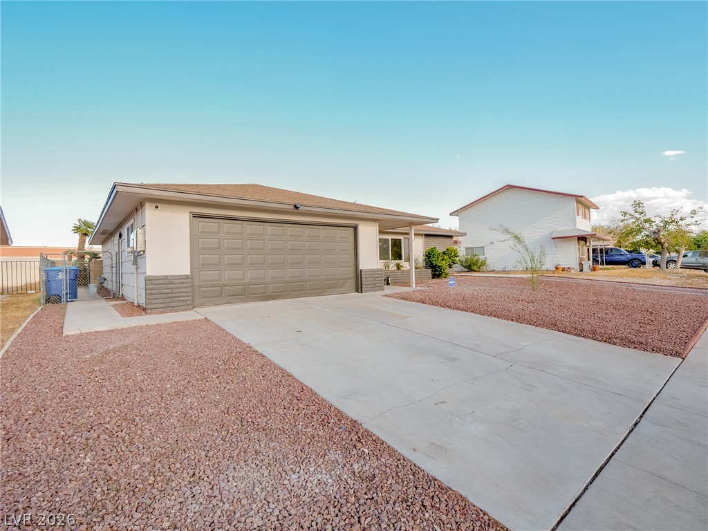 321 Lakehurst Road Las Vegas NV 89145