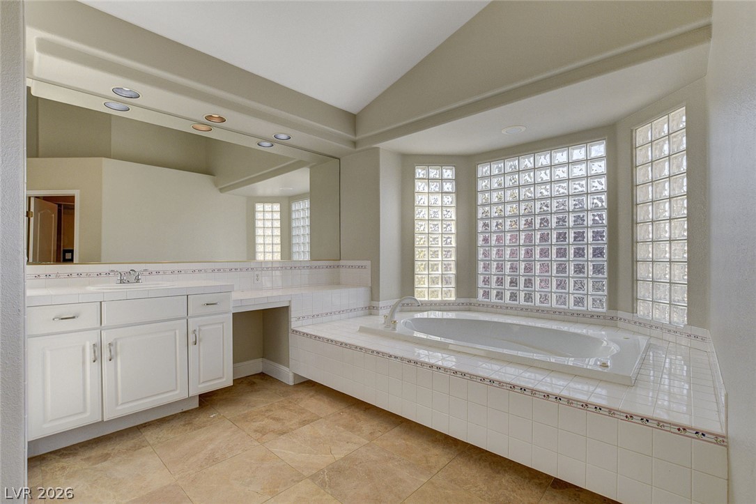 8816 Montagna Drive Las Vegas NV 89134