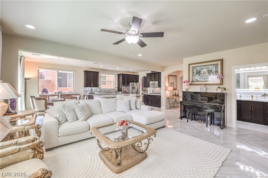 207 Augusta Course Avenue Las Vegas NV 89148