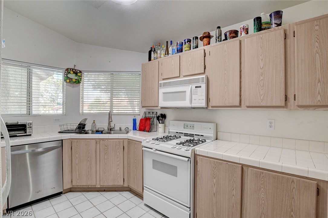 7811 Oakpoint Lane 116 Las Vegas NV 89145