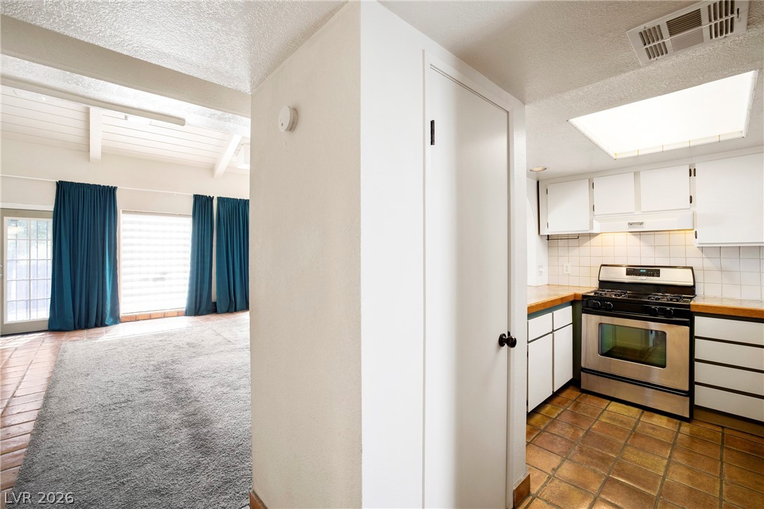 4288 Kona Coast Way Las Vegas NV 89121