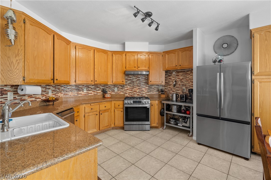 1816 Eagle Bluff Lane Las Vegas NV 89128