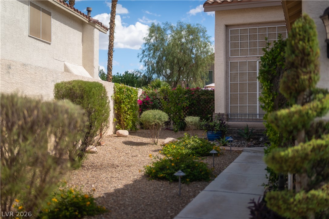 1816 Eagle Bluff Lane Las Vegas NV 89128