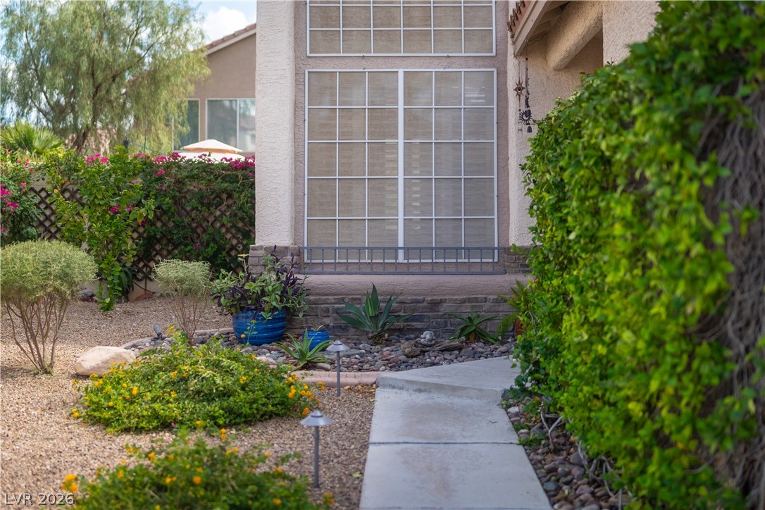 1816 Eagle Bluff Lane Las Vegas NV 89128