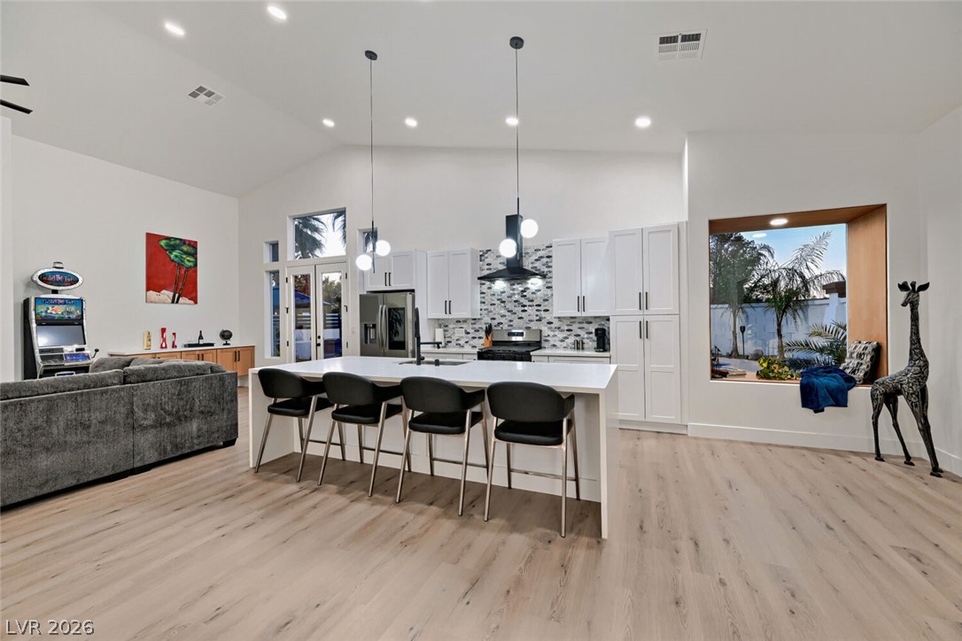 8870 Las Montanas Avenue Las Vegas NV 89147