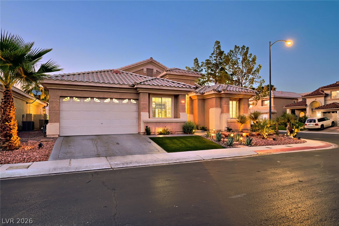 8870 Las Montanas Avenue Las Vegas NV 89147