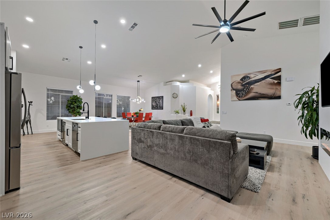 8870 Las Montanas Avenue Las Vegas NV 89147